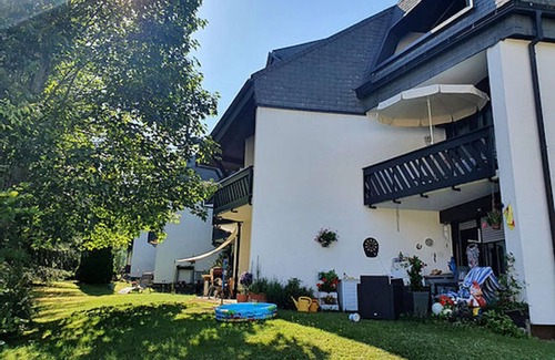 Titisee-Neustadt Apartment | À la Chapelle Titisee + Hochschwarzwald Card