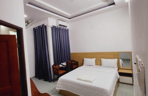 Binh Chanh Hotel | Ánh Dương Hotel