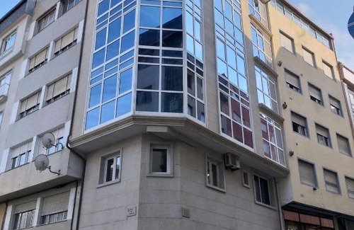 Dean Pequeno Apartment | Ático centro Ribeira by Cristian&Tamara "alquileres"