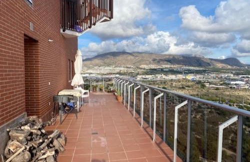 San Antonio de Benageber Apartment | ÁTICO CON VISTAS AL MAR