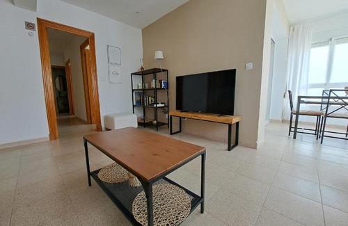 Valdelagrana Apartment | Ático primera línea de playa con vistas al Mar-Climatizado-Wifi-Parking-Solo familias