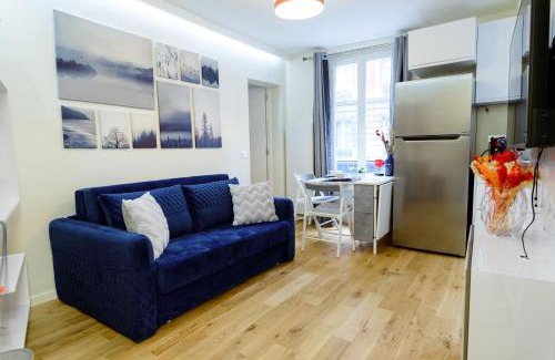Pantin Apartment | Élégance Parisienne