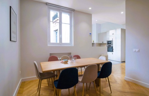 Porte-Dauphine Apartment | Élégant 2 chambres climatisé – Proche Trocadéro
