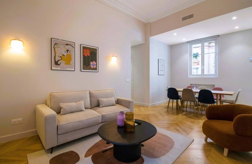 Porte-Dauphine Apartment | Élégant 2 chambres climatisé – Proche Trocadéro