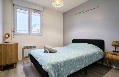 Saint-Maurice Pellevoisin Apartment | Élégant appartement avec balcon privé à Lille