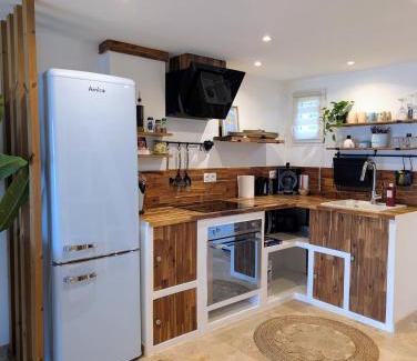 Saint-Vallier-de-Thiey Apartment | Évasion au calme - Maison cosy avec piscine et tennis