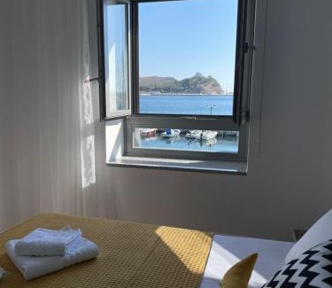 Myrina Apartment | «ΑΓΝΑΝΤΙΟ ll »Δωμάτιο με μοναδική θέα