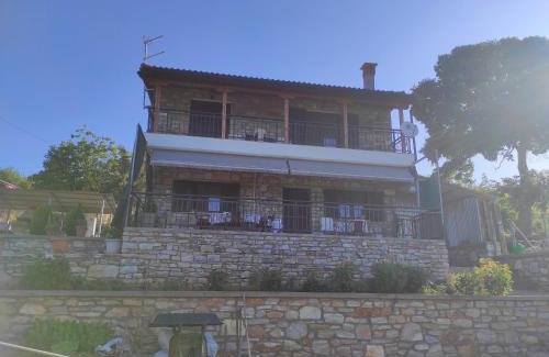 Karpenisi House | Εξοχικό Στο Δύσβατο