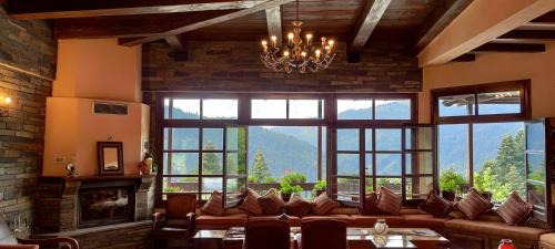 Neraidochori Hotel | Ξενοδοχείο ΜΑΓΚΙΩΣΗ