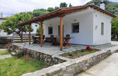 Zagora-Mouresi House | Το καλύβι στην Ανάληψη