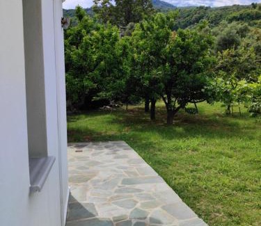 Zagora-Mouresi House | Το καλύβι στην Ανάληψη