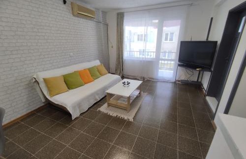 Ravda Apartment | Апартамент Фамилия 100м от морето в Равда