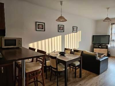 Saints Constantine and Helena Apartment | Апартамент Катерина