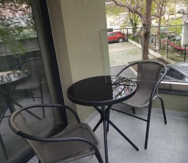Saints Constantine and Helena Apartment | Райзен апартамент