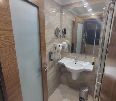 Suwailih Apartment | شقق المومني