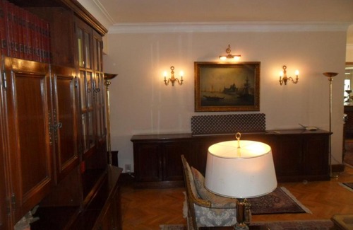 Al Duqqi Apartment | عقار