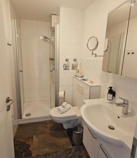 Haffkrug Apartment | ٤Neu٤Fantastischer Meerblick-Stylish-King Bed-PP