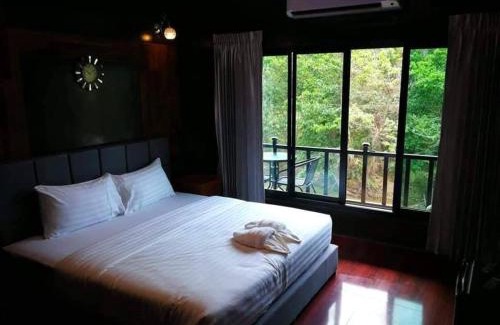 Huai Yot Hotel | นาธาริเวอร์ไซด์