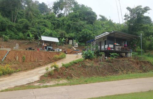 Samoeng Cabin | บ้านลุงจิตรนา5บาท na5baht samoeng