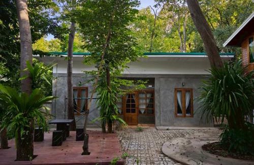 Uthai Thani House | พะแวงรีสอร์ท