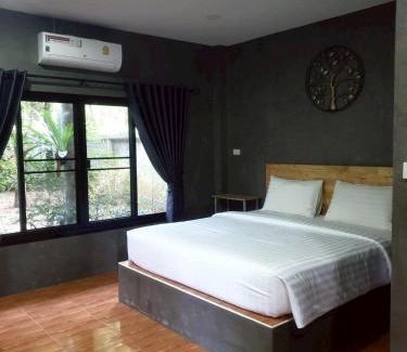 Uthai Thani House | พะแวงรีสอร์ท