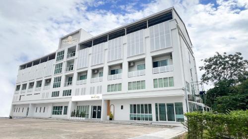 Phetchabun Hotel | โรงแรมบลอสซั่ม เพชรบูรณ์ Blossom Hotel