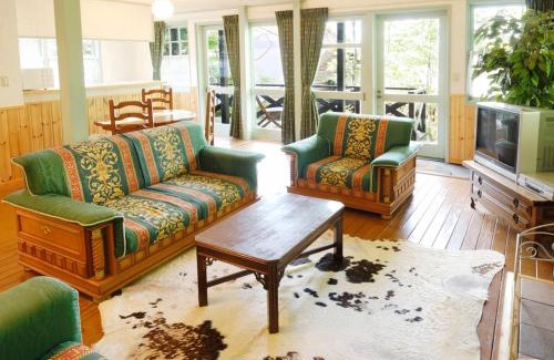 Narusawa Cabin | パディーフィールド