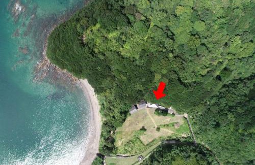 Otsuki House | ビーチアクセス20秒のプライベートスペースで焚き火とバーベキューが出来る1日1組貸切宿
