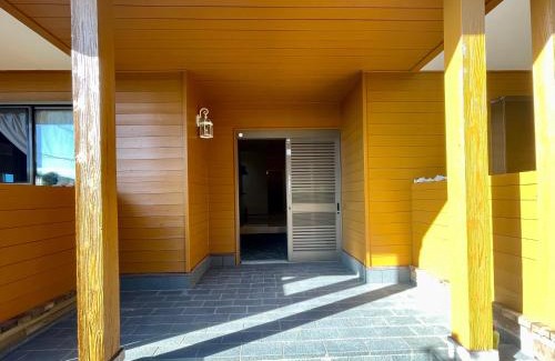 Yoron Villa | 与論島〜2023年10月25日にリニューアル〜ヴィラ島福家一軒家貸別荘