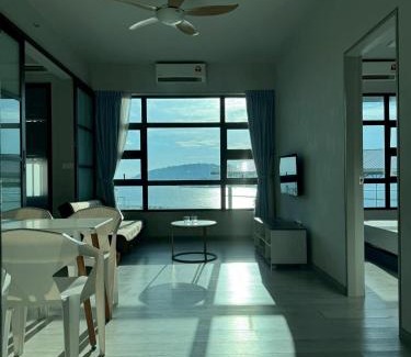 Downtown Kota Kinabalu Apartment | 亚庇旅游首选 Jesselton Quay海景房 步行夜市 码头 Top Pick in Kinabalu sunsetview at Jesselton Quay Walk to Night Market & Jetty