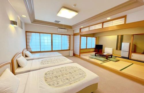 Tsubaki Onsen House | 和みの宿いろり