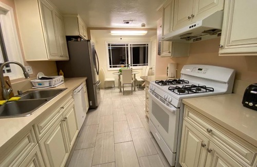 Hacienda Heights House | 哈岗#3