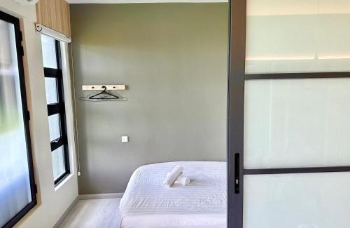 Downtown Kota Kinabalu Apartment | 市中心海景爆款 步行到码头夜市 Jesselton Quay高楼层公超赞自助入住 Top Seaview Pick in Town Walk to Jetty & Night Market High-Floor Condo Easy Self Check in
