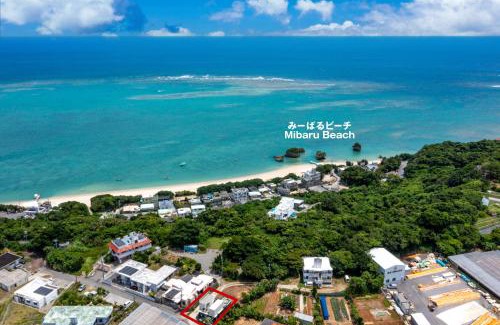 Okinawa House | 最大18名OK 南城市 百名の大型貸別荘 BBQ ビーチ近くでグループ滞在に最適 Seaside House Ichika