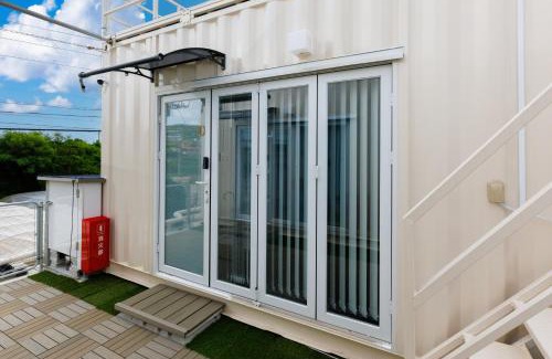 Okinawa House | 最大18名OK 南城市 百名の大型貸別荘 BBQ ビーチ近くでグループ滞在に最適 Seaside House Ichika