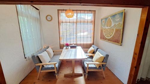 Miyakojima House | 「池間島の一棟貸切りの宿アロハナ」日本最大級のサンゴ礁群ヤビジに最も近い宿。夕陽,海まで徒歩3分