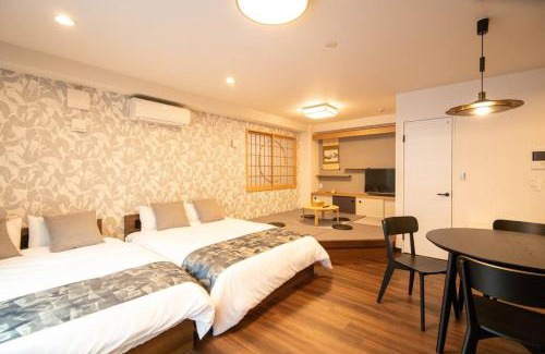 Asakusa Apartment | 浅草禅心居201室 浅草駅徒歩15分 2024年4月ニューオープン 43平米丸貸し切り ダブルベット2台と畳敷き布団2組 家庭式用品設備完備