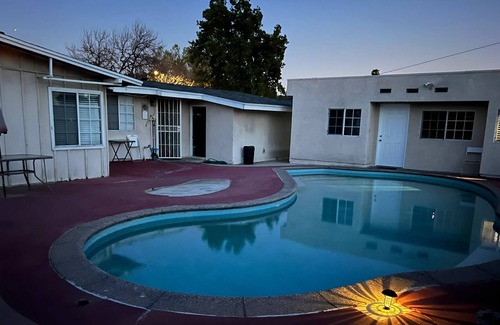 Walnut Valley House | 温馨的小木屋Charming bungalow with AC and WiFi in fabulous West Covina