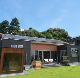 Isumi House | 爽やかな風吹き抜けるデザイナーズ邸,螺旋階段,BBQ,サウナCasa SoleLuna