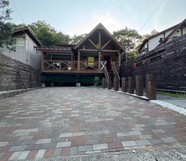 Nagawa House | 裏に川がある貸切別荘