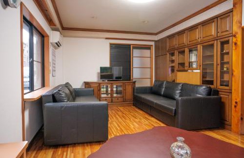 Kameido House | 雅別荘