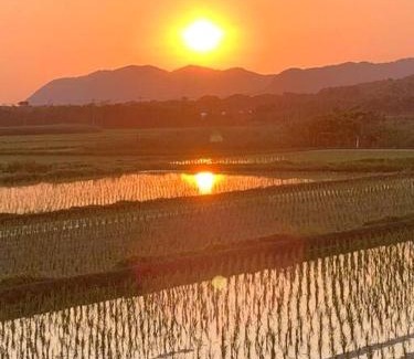 Tateyama House | 青と夕日