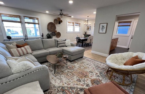 Lake Como House | 0.8 Mile To Beach Modern 4-Bedroom Belmar House