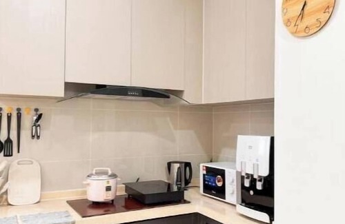 Central District Apartment | 0%Tax Beachfront Seaview 2CarPark@6-10 px[Netflix]