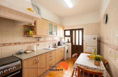 Calicos House | #003 Cottage By Home Holidays