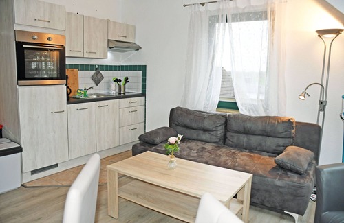 Lancken-Granitz Apartment | 01 Schöne 3-raumferienwohnung mit Terrasse - Schöne Ferienwohnungen an der Granitz