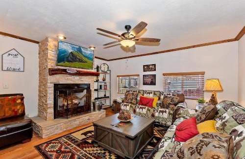 Boulder Bay House | 030 - Cozy Chic Mountain Cottage - Meredith Lodging
