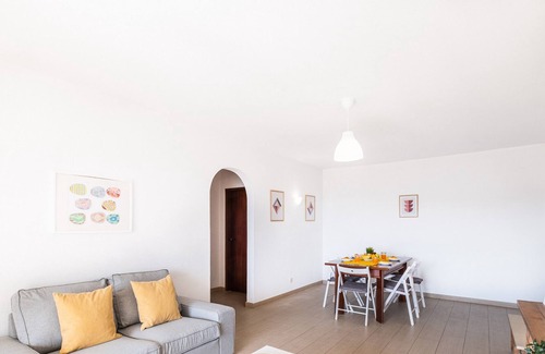 Patio Apartment | #037 Seaview w/High Speed WiFi ,Shared Pool