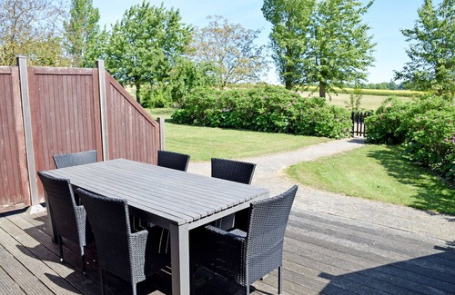 Alt Reddevitz Apartment | 04 Holiday apartment with lake view - Holiday apartments on the Reddevitzer Hövt