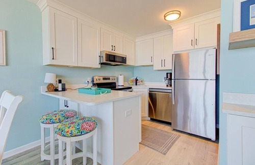 Wilmington Beach Condo | 0405 My Happy Place 1 Bedroom Home